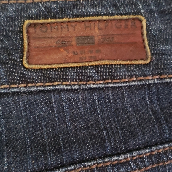 🎉HP🎉 Tommy Hilfiger bootcut jeans, size 4 - Picture 7 of 9